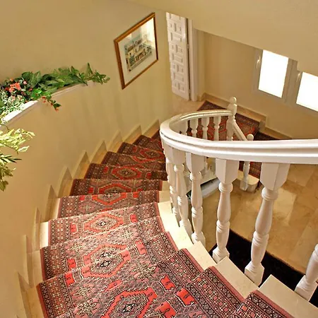 Villa Nueva Andalucia *