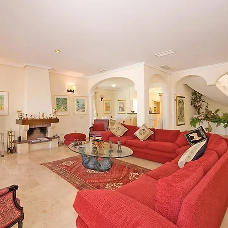 Nueva Andalucia Villa *